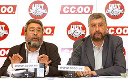 En la imagen, el secretario general de CCOO, José María Fidalgo, y el de UGT, Cándido Méndez