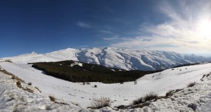 Vista de Sierra Nevada (Granada), un lugar único para medir el cambio climático.