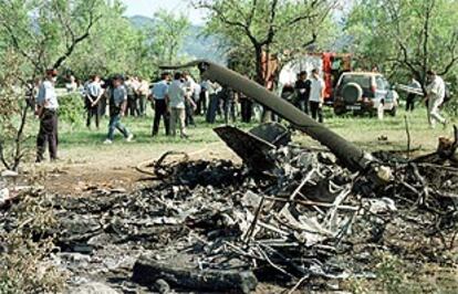 Imagen de los restos del helicóptero que se ha estrellado en Lleida.