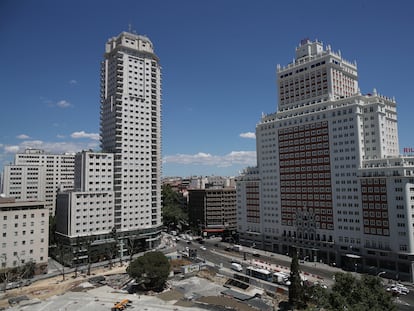 Obras en la Plaza de España de Madrid para comunicarla peatonalmente con Madrid Río, el Palacio Real y la Gran Vía.