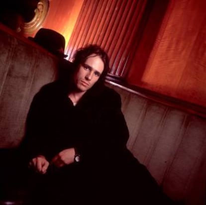 Jeff Buckley llevó 'Hallelujah', de Leonard Cohen, a un nivel de emoción difícil de superar.