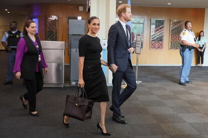 Los duques de Sussex, Enrique de Inglaterra y Meghan Markle, a su llegada a la Asamblea General de la ONU por el Día de Nelson Mandela, el 18 de julio de 2022 en Nueva York.