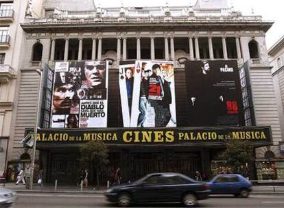 El edificio se construyó en 1928 según el diseño del arquitecto Secundino Zuazo Ugalde.