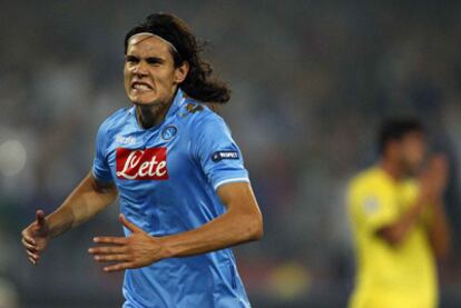 Cavani celebra el segundo gol del Nápoles.