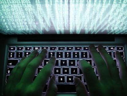 El robo del siglo: hackers roban 880 millones a 100 bancos
