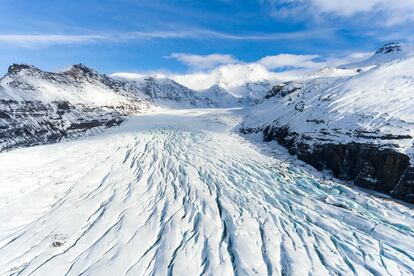 Lengua de hielo del glaciar Vatnajökull, en una foto tomada desde un dron a finales del invierno. 