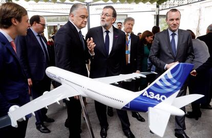 Esteban González Pons y Mariano Rajoy.