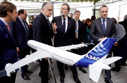 Esteban Gonz&aacute;lez Pons y Mariano Rajoy. 