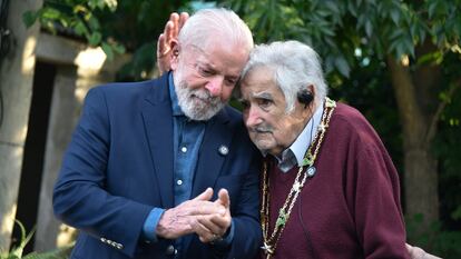 Lula da Silva and José Mujica in Montevideo, last December.