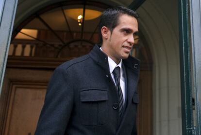 Alberto Contador, en Lausana, a la salida de la sede del Tribunal Arbitral del Deporte.