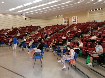 Bienvenida al alumnado de un grado en la Universidad de Córdoba.
