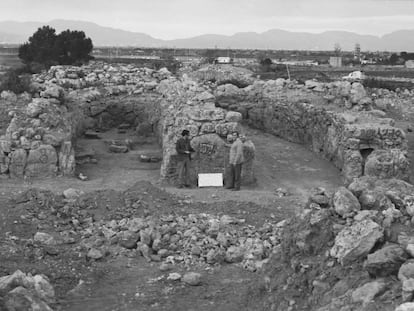 Habitaciones de un túmulo del yacimiento arqueológico arrasado en Palma, en una imagen de los años sesenta.