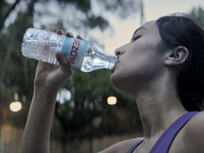 Las infinitas vidas de una botella de plástico