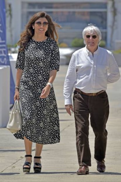 Bernie Ecclestone y su esposa Fabiana Flosi, en Ibiza.