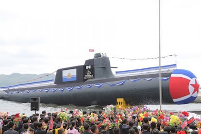 El submarino nuclear "Hero Kim Kun Ok" durante su presentación en Corea del Norte, el día 6 de septiembre.
