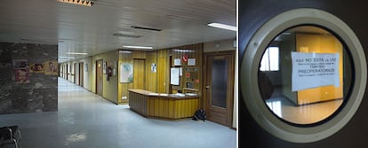 Un control de enfermería vacío en la planta cuarta del edificio principal del hospital Gómez Ulla. A la derecha, una puerta de la misma planta.