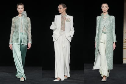 Varios pases del desfile de Armani Privé AC primavera-verano 2026..