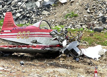 Estado en el que ha quedado la avioneta tras el accidente.
