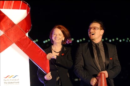 Bono es el principal portavoz de RED, una importante organización internacional que promueve la investigación y la erradicación de esta enfermedad.