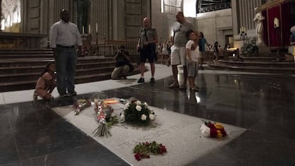 Tumba de Francisco Franco en el Valle de los Caídos.