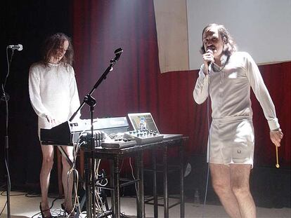 Hidrogenesse, en un momento de su actuación en la sala El Sol de Madrid