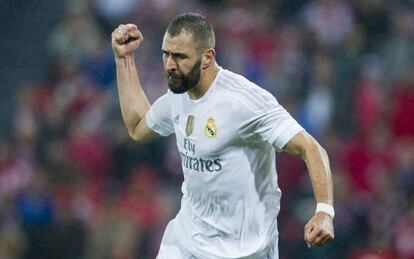 Benzema celebra el segundo gol.