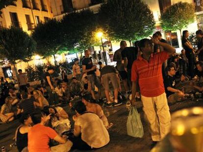 Un botell&oacute;n en la plaza del 2 de mayo de Madrid en 2012.