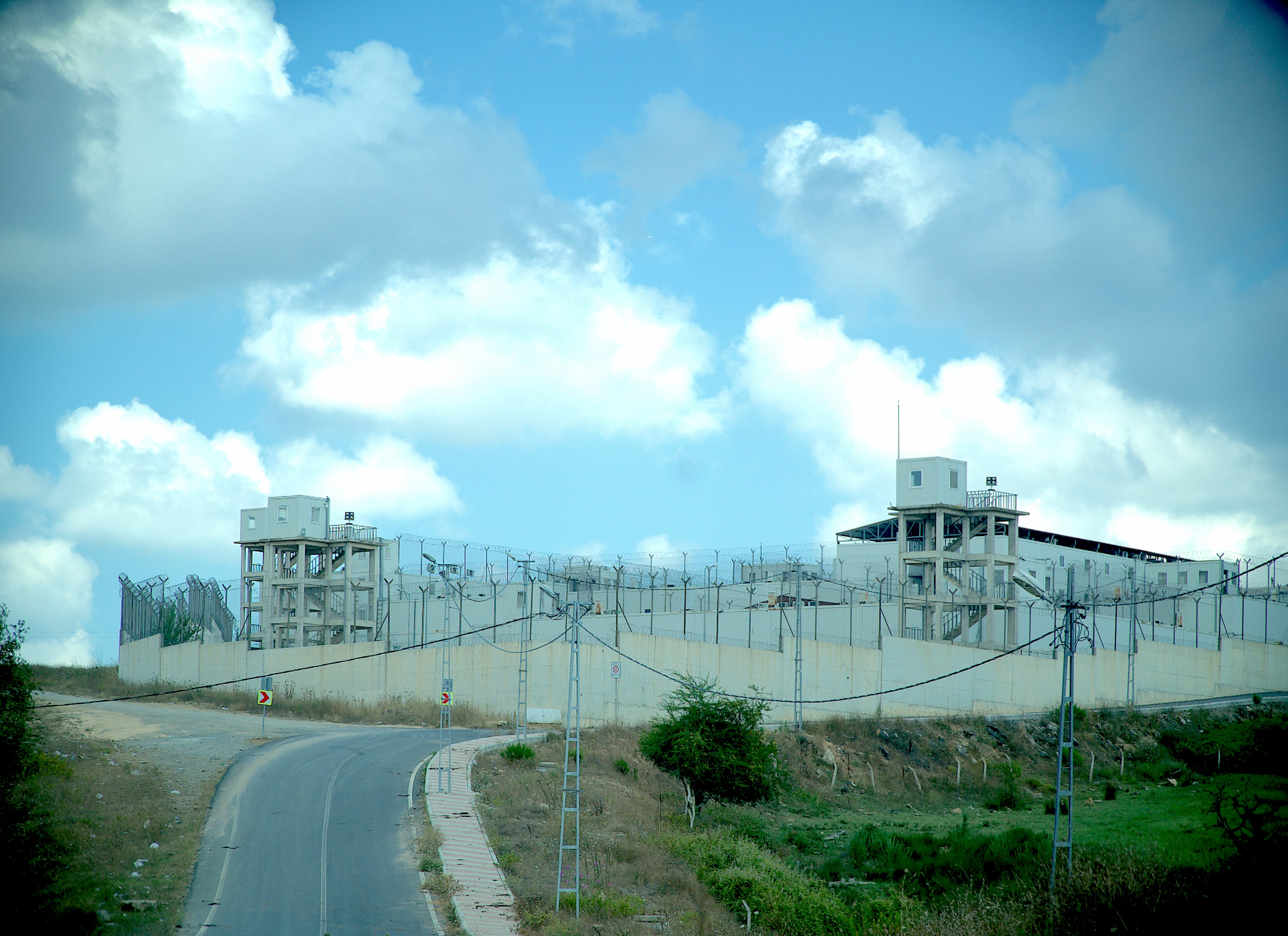 Centro de detención de Tuzla, en el extrarradio de Estambul, financiado por la UE, en julio de 2024.