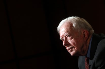 El expresidente estadounidense Jimmy Carter asiste a una entrevista en El Cairo, Egipto, el 12 de enero de 2012.