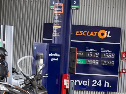 Gasolinera de Repsol en Sant Just Desvern (Barcelona), el miércoles.