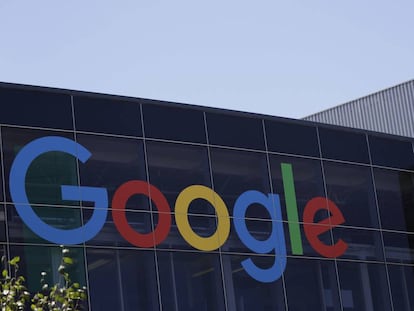 Google pone fin a su restrictiva política para dar el control de acceso a las publicaciones.