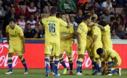 Las Palmas, en el duelo ante el Granada.