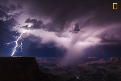 Tormenta eléctrica en el Gran Cañón del Colorado.