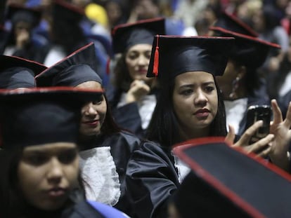 Formatura de mulheres no Pronatec, em Brasília.