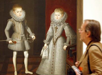 Entre las pinturas maestras que se exhiben en esta muestra figuran el <i>Retrato de la Infanta Margarita con vestido azul</i>, de Velázquez, <i>María amamantando al niño</i>, de Durero, varios tizianos, <i>Magdalena Penitente</i>, de Gentileschi, y un retrato de Holbein. Destacan también un conjunto de pequeñas pero valiosas esculturas y obras de orfebrería, pertenecientes a la denominada Cámara del Tesoro del Kunsthistorisches, realizadas en bronce, mármol, marfil o alabastro, pertenecientes a los siglos XVI y XVII, principalmente.