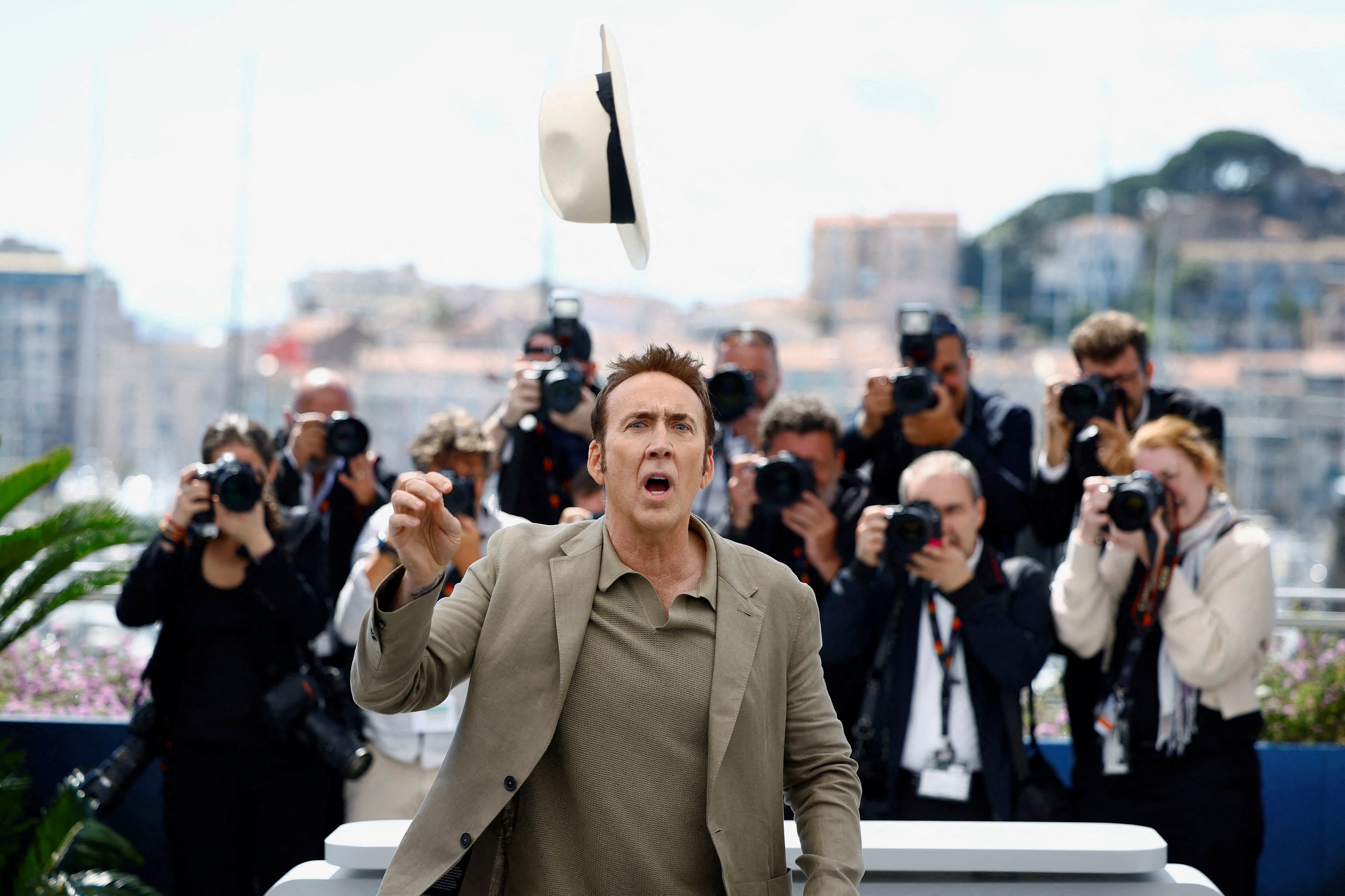 El actor estadounidense Nicolas Cage posa durante el photocall de la película 'The Surfer', el 17 de mayo en Cannes. 