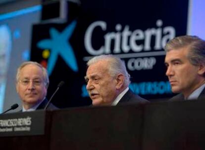 Juan María Nin, Ricard Fornesa y Francisco Reynés, en la presentación de la nueva Criteria.