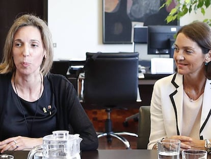 La consejera de Empresa, Àngels Chacón, y la ministra de Industria, Reyes Maroto, en una foto de archivo.