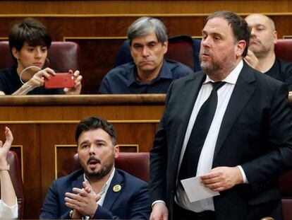 Oriol Junqueras (r) speaking in Congress in a file photo.