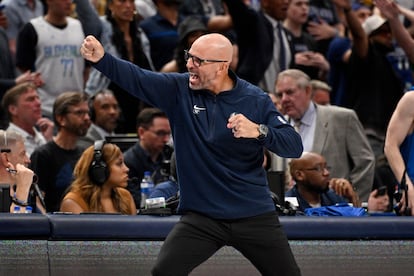 El entrenador de los Dallas Mavericks, Jason Kidd, durante un partido con los Minnesota Timberwolves.