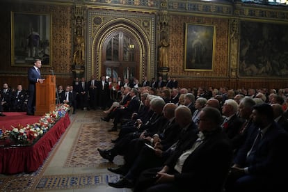 Macron se dirige al Parlamento británico en el Palacio de Westminster, en Londres.
