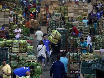 Mercado de abastos Ceasa, en R&iacute;o de Janeiro.