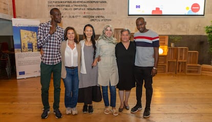 Serigne Mbaye, Gloria Cabello, Huichi Chiu Huang, Amal Belleyo, Roxana Resnikowski y Babou Jallow, el pasado 3 de octubre en Madrid.