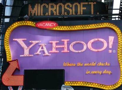 Rótulo luminoso de Yahoo! en Times Square, Nueva York