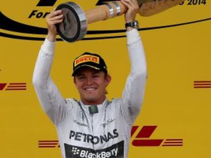 Nico Rosberg comemora a vitória no Grande Prêmio da Áustria.