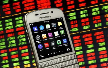 El teléfono con teclado Q10 de Blackberry