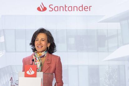 La presidenta de Banco Santander, Ana Botín, durante la junta general de accionistas de 2021.
 