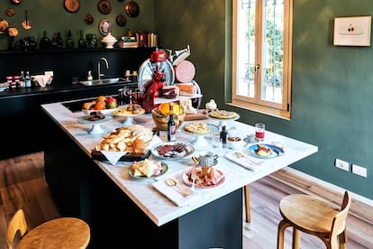 Desayuno en Casa Maria Luigia, hotel de Massimo Bottura en Módena (Italia).