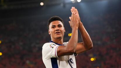 Ollie Watkins celebra el pase a la final de Inglaterra tras derrotar a Países Bajos.