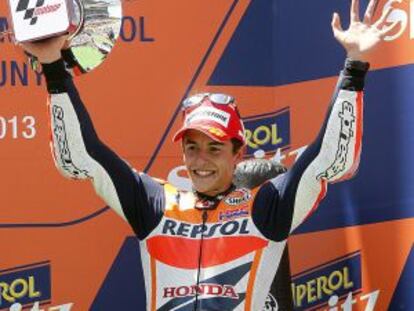 Marc Márquez celebra el tercer puesto en el podio 